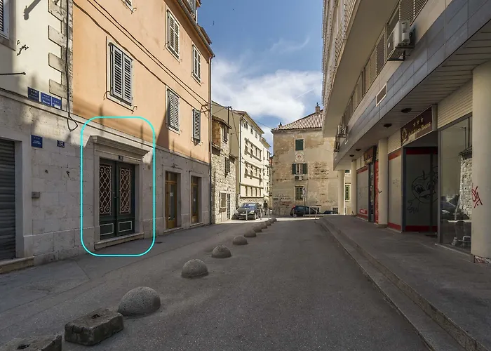 Luxury With Patio In The Heart Of Split