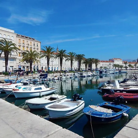 Luxury With Patio In The Heart Of Appartamento Spalato