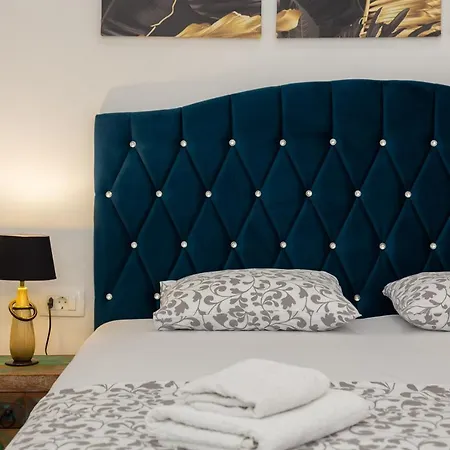 Appartamento Luxury With Patio In The Heart Of *