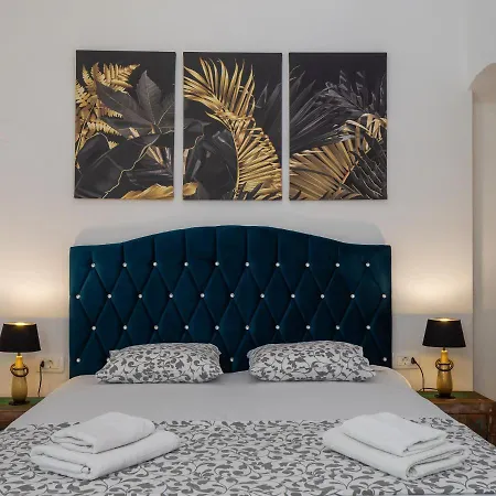 Apartment Luxury With Patio In The Heart Of Split